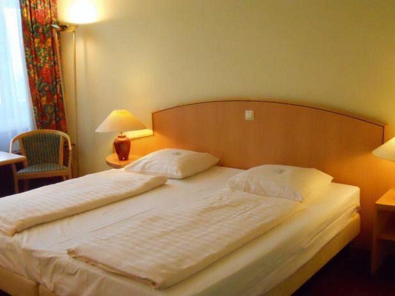 Tulip Inn Maastricht Aachen Airport Extérieur photo